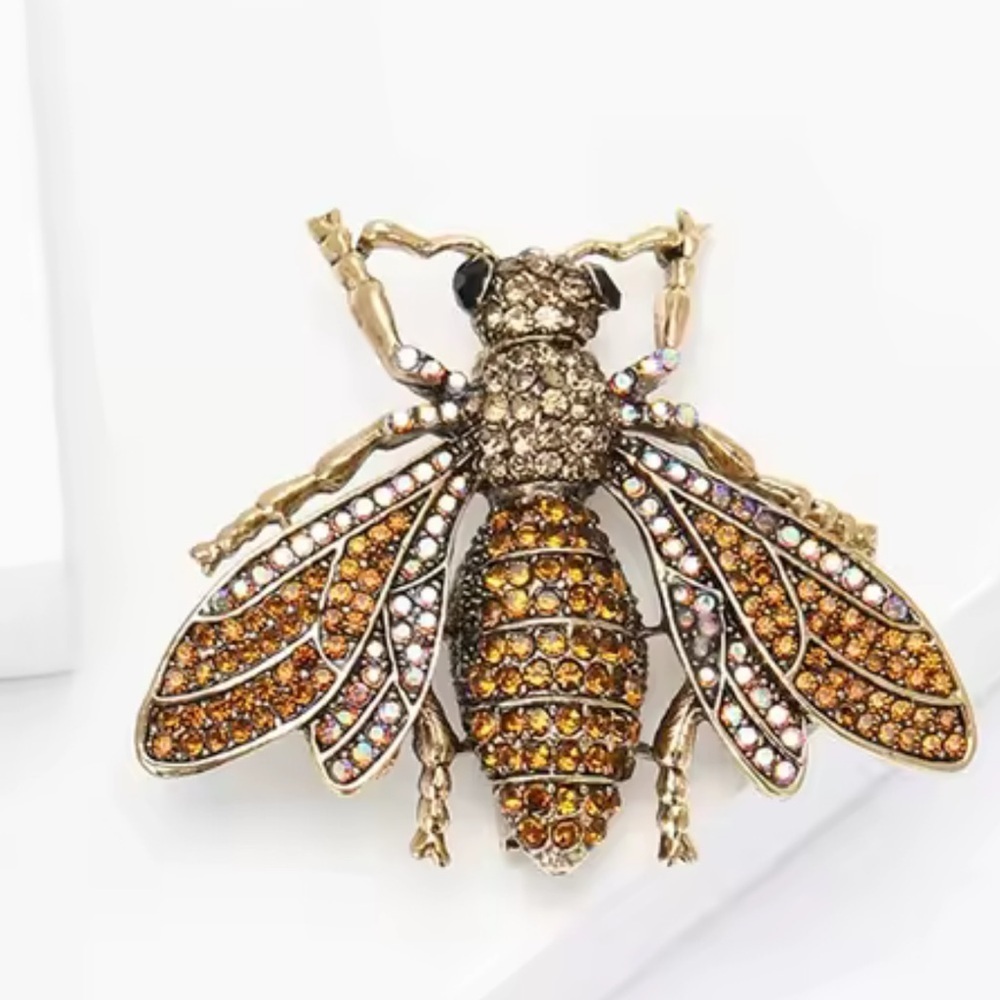 Luxury Brown Bee Crystal Brooch